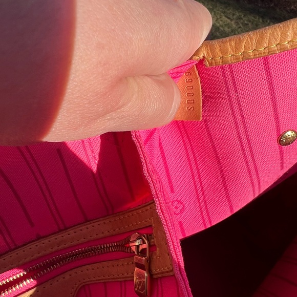 Louis Vuitton Limited Edition Stephen Sprouse Neverfull Roses - Picture 16 of 17